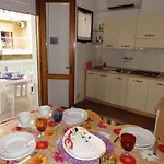 In 38260 ביביונה