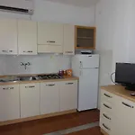 דירה In 38260